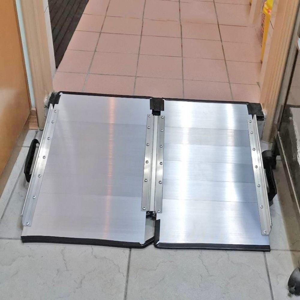 Bi-Folding Ramps BJ60